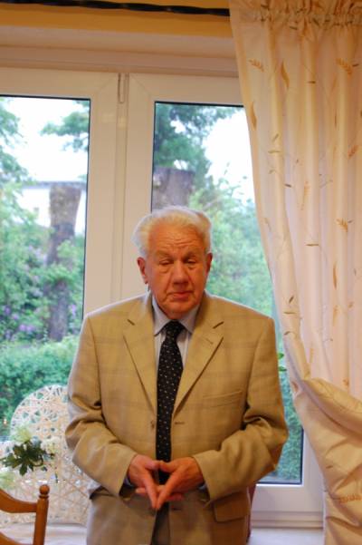 Fraktionsvorsitzender Hans Lau w�hrend seines Berichtes
